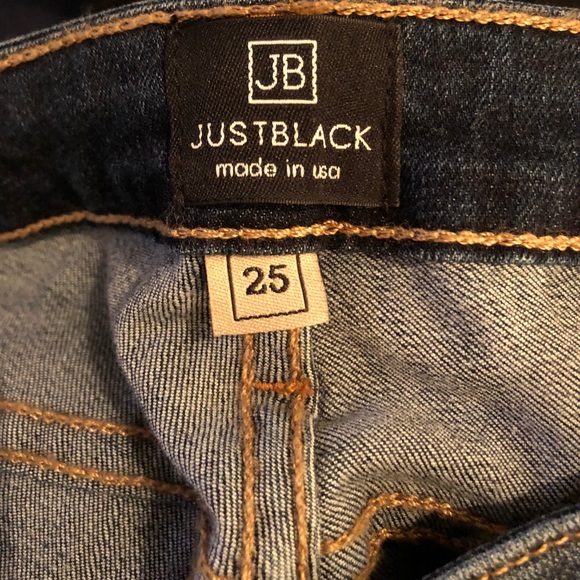 Just Black Ripped Knee Skinny Jeans - Picture 2 of 4